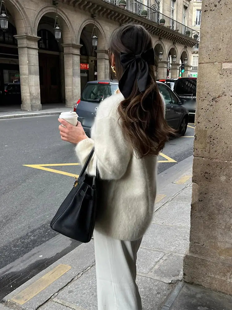 GETADME Classic White O-neck Cashmere Sweater For Women Casual Loose Long Sleeve Knitted Jumper 2024 Autumn Lady High Street Pullovers