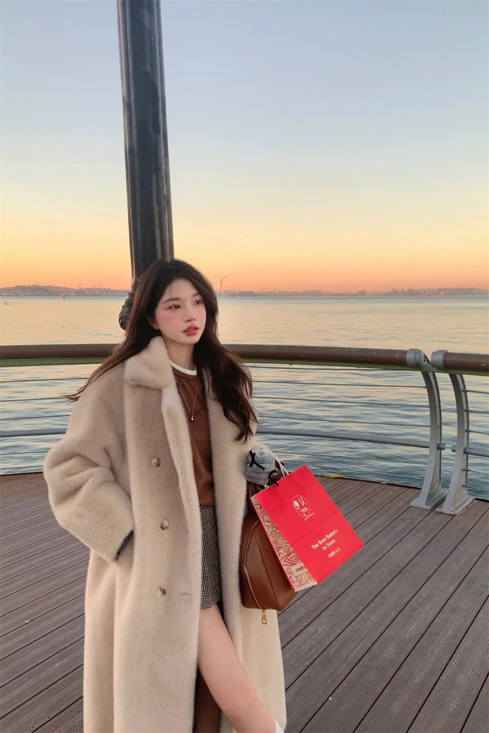 GETADME Fur One-piece Winter Thickened Long-suit Collar Imitation Mink Fur Eco-friendly  Women's Coat Fashion Warm