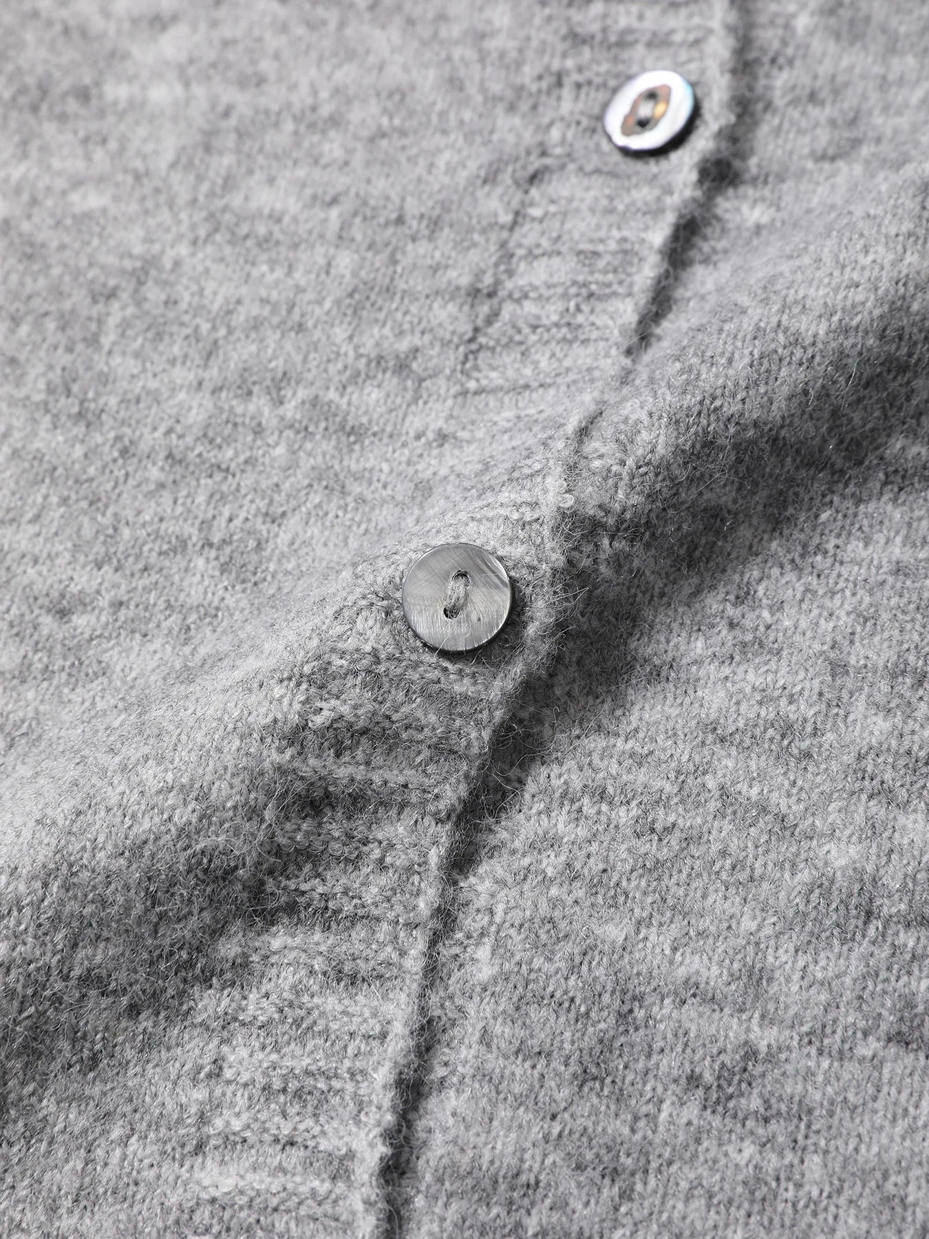 GETADME Ladies soft and comfortable sweaters solidcolor cardigans fashionable and casual autumn and winter knitted sweaters round n