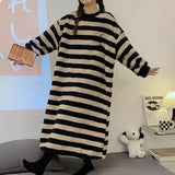 GETADME Nightgown Winter Warm Women Pajamas Sweet Cartoon Print Flannel Long Sleeve Loose Loungewear Warm Mid-length Robes Sleepshirts