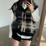GETADME Plaid sweater pullover vest female students wear winter Korean loose retro V-neck sleeveless knitted pullover vest sweater top