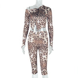 GETADME 패션 레오파드 프린트 불규칙한 긴팔 크롭 탑과 하이웨이스트 스키니 반바지, 활동성 핏, 신축성 있는 스트리트웨어 2종 세트