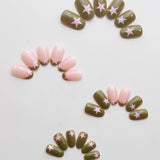 GETADME 24개입 짧은 둥근 머리 가짜 손톱 전체 커버 착용 가능 프레스온 손톱 Y2K 핑크 별 무늬 스파이시 걸스 매력 가짜 손톱