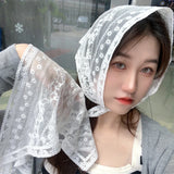 GETADME 레트로 레이스 반다나 헤드밴드 프린트 헤어 스카프 보헤미아 삼각형 헤드스카프 화이트 헤어 밴드 여성용 소녀 패션 스위트 스카프