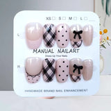 GETADME 10개입 프렌치 플레드 빈 페이스트 핑크 파우더 나비 리본 다이아몬드 프레스온 네일 한국 스타일 여자 네일 패치 가짜 네일