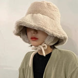 Chapeaux bob coréens de protection auditive pour femmes, idéaux pour les voyages en automne et en hiver. Casquettes polyvalentes, chaudes et rétro, de couleur unie et en peluche pour hommes.
