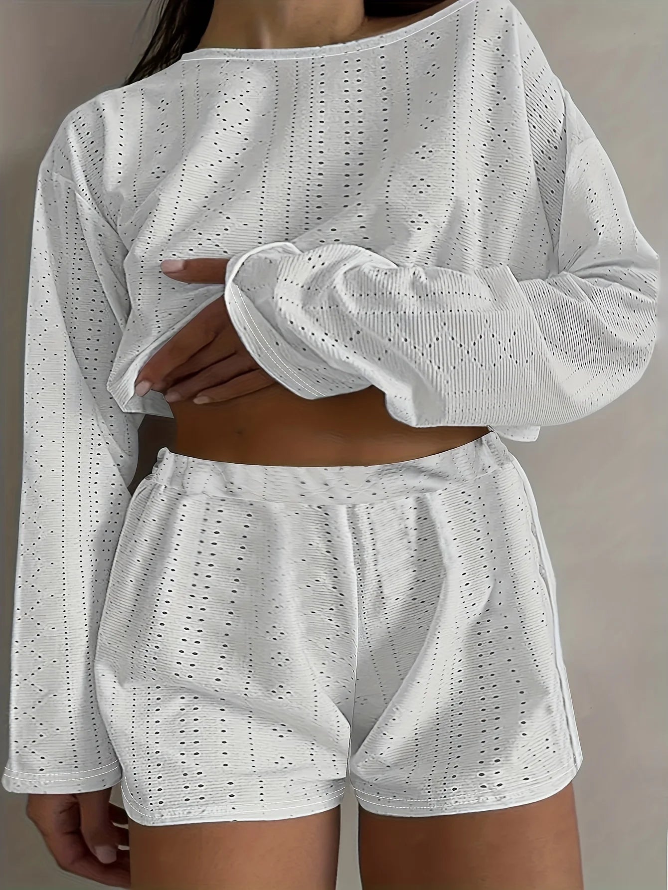Ensemble short décontracté à œillets GETADME 2025 grandes tailles, haut à manches longues et col rond, vêtements pour femmes grandes tailles