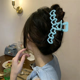 Getadme-2024 New Y2k Dopamine Girl Fashion Pink Color Hollow Geometric Star Heart Hair Clips Women Hair Claw Cross Headband Shark Clip