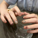 GETADME 24개 탈착식 숏 프레스 온 네일 Y2K 라인스톤 거짓 네일 (글루 포함) 발레 스위트 쿨 걸스 인조 거짓 네일 팁