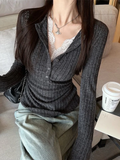 GETADME Women's Top Lace Patchwork Long Sleeve T-Shirt Base Shirt Fashion Vintage Fake Two-piece V-neck T-shirt Aesthetic Clothes