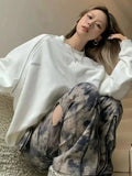 Getadme- Korean Streetwear Embroidery Sweatshirt Women Grunge Kpop Harajuku White Pullover Aesthetic Hoodies Long Sleeve Tops