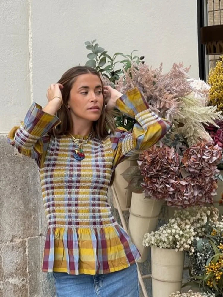 GETADME Vintage Plaid Print Puff Hem Shirt For Women Fashion Long Flare Sleeve Round Neck Short Tops Spring High Waist Slim Streetwear