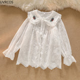 Chemisier Kawaii Lolita Femme Rétro Broderie Fleurie Manches Longues JK Haut Fille Harajuku Col Peter Pan Chemisier Blanc Élégant